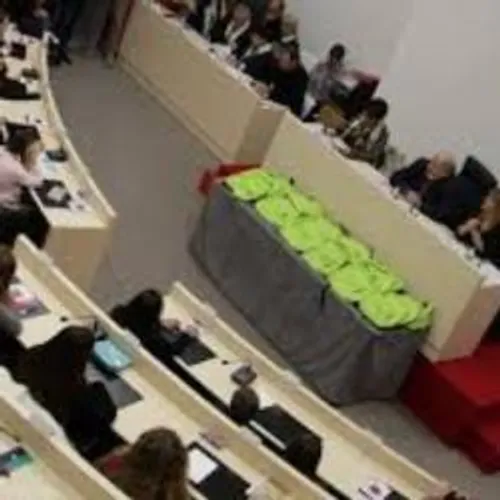 [ECONOMIE]: A Istres, le conseil municipal a été plutôt compliqué.