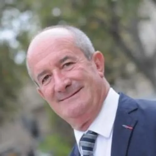 [EDUCATION]: Les écoles de Vauvert menacé de fermeture de classe.