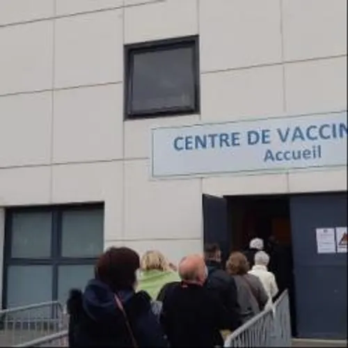 [COVID-19]: le centre de vaccination de Nîmes passe la seconde.