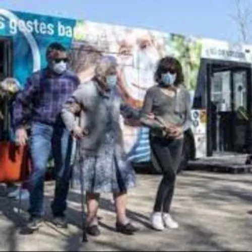 [SANTE-ARLES]: La vacci navette fait une petite escale à Arles.