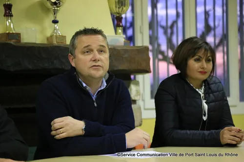 Le Maire de Port Saint Louis, Martial Alvarez avec les plaisanciers...