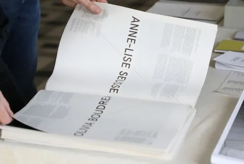 [SORTIES - LOISIRS]: Essai transformé pour le festival Arles se livre.