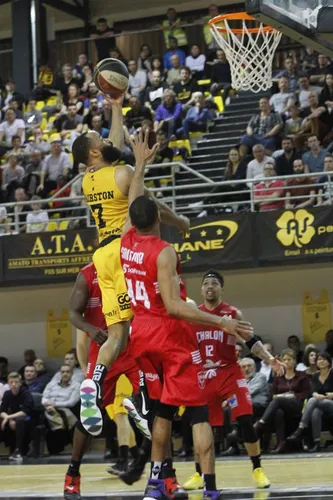 [ SPORT - BASKETBALL ] JEEPELITE / FOSPROVENCEBASKET : ENCORE UEN...