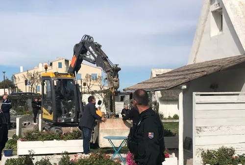 [ JUSTICE - SAINTES MARIES DE LA MER ] Sylvette a été expulsée de...