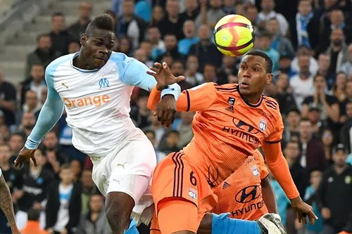 [ SPORT - FOOTBALL ]  GROSSE DEFAITE POUR LES MARSEILLAIS FACE A LYON.