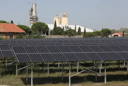 [ECOLOGIE]: Arles : une centrale photovoltaïque en route à...