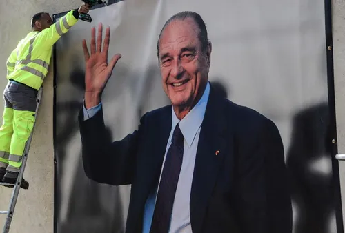 [ HOMMAGE ] La France prépare ses adieux à Jacques Chirac.