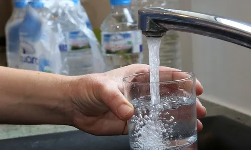 [ SANTE - ARLES ]: la mauvaise réputation de l'eau du robinet...