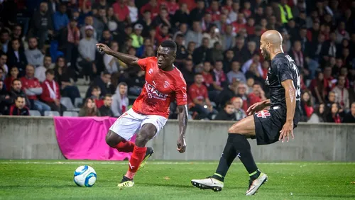 [FOOTBALL]: Nîmes tenu en échec sur le fil face à Amiens (1-1).