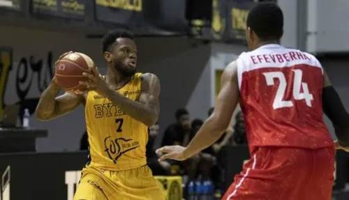 [ SPORT - BASKETBALL ] ON L'ATTENDAIT TOUS, ILS L'ONT FAIT !...