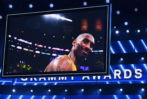 [ ALERTE INFO - SPORT ] Mort de Kobe Bryant : neuf personnes au...