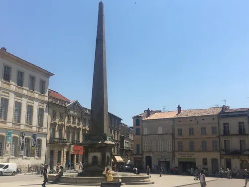 Arles : le coup de gueule des commerçants contre la Ville.