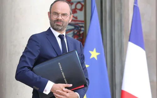 [ ECONOMIE - FRANCE ] L'État donnera "environ 750 millions d'euros"...