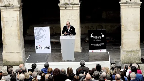 [ CULTURE ET TRADITION - NIMES ] Éric Dupond-Moretti et la corrida...