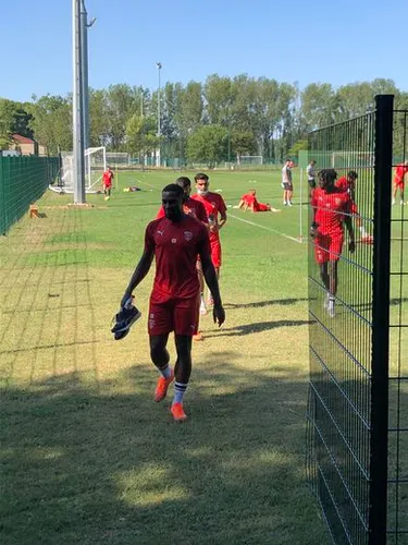 Football : un cas de Covid à Nîmes Olympique, le match à Dijon annulé.