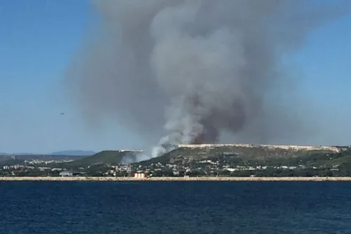 Incendie dans le pays martégal : le feu a été fixé dans la nuit,...