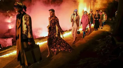 [LOISIRS]:  A Arles ce week-end on concurrence la Fashion Week de...