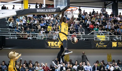 [BASKET]: La rencontre en championnat de Pro B Poitiers - Fos...