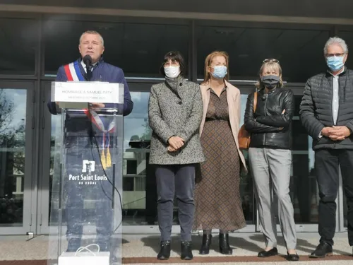 [HOMMAGE]:  A Port Saint Louis, ce matin un vibrant Hommage à...