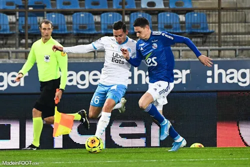 [FOOTBALL]: Avec encore un match très médiocre, l'OM avance.