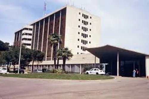 [COVID-19]: 18 nouveaux patients à l'hôpital Joseph Imbert d’Arles.