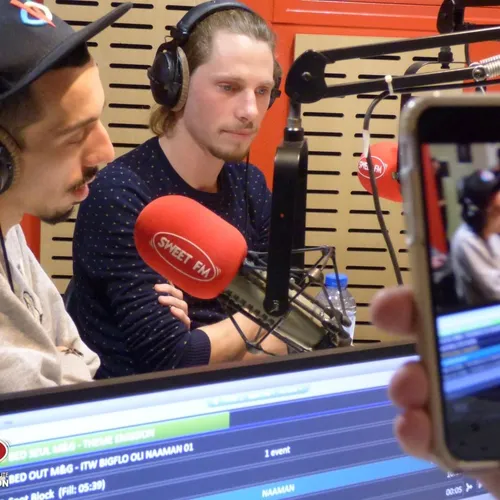 SWEET FM