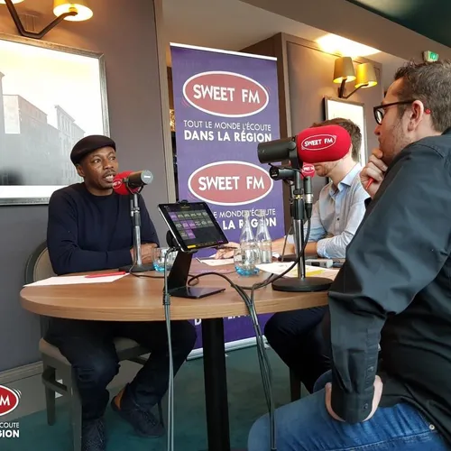 SWEET FM