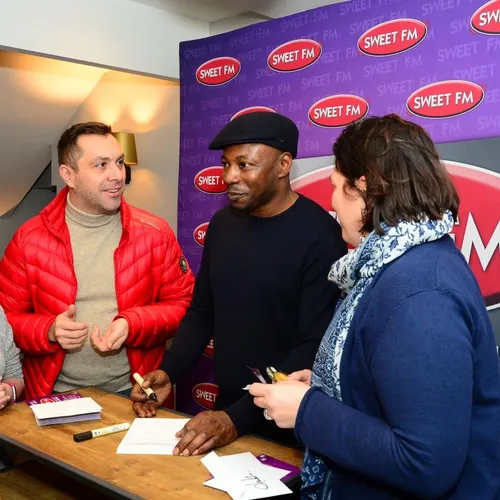 SWEET FM