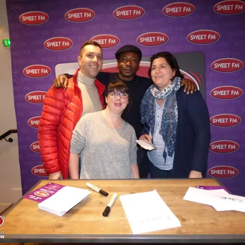 SWEET FM