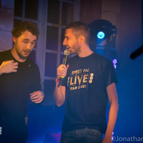 SWEET FM