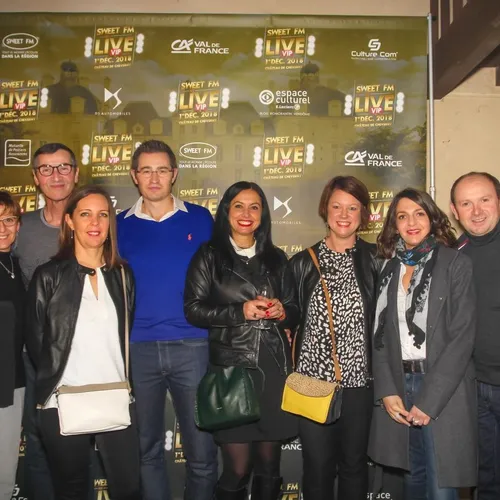 SWEET FM