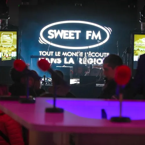 SWEET FM