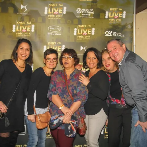 SWEET FM