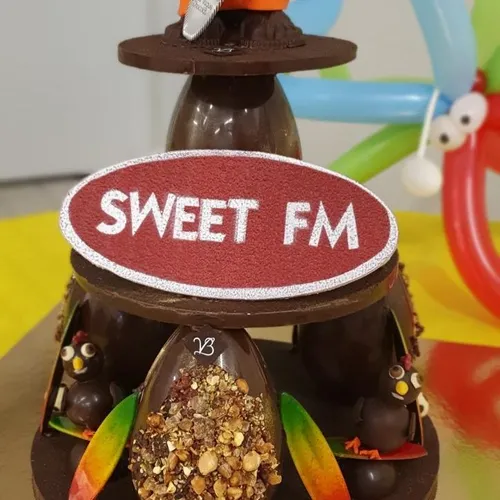 SWEET FM