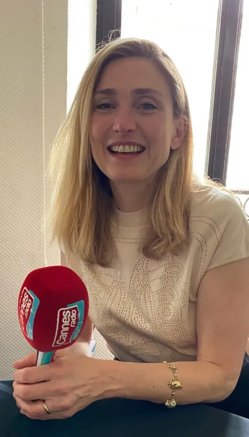 L'INVITEE CANNES RADIO : JULIE GAYET