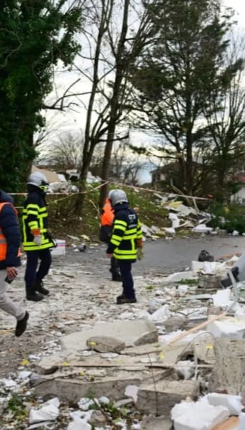 Explosion d’un immeuble à Trévoux : une troisième victime retrouvée...