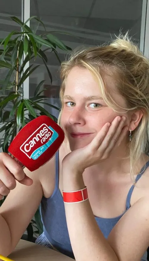 L'INVITEE CANNES RADIO : ZAHO DE SAGAZAN