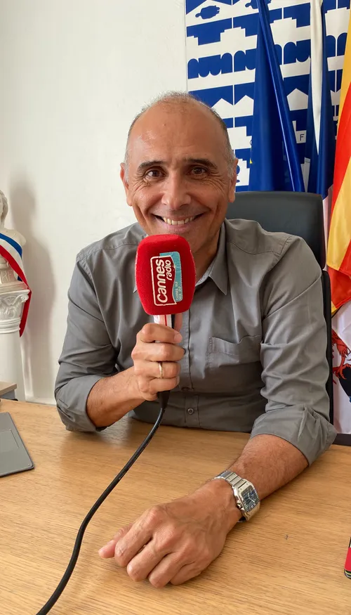 L'INVITE DE CANNES RADIO : JEAN-BERNARD MION, MAIRE DE LA...