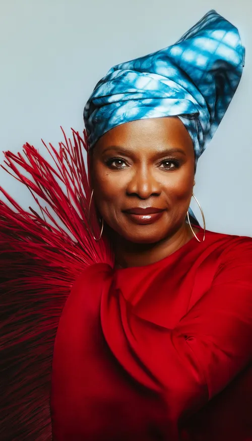 L'INVITEE DE CANNES RADIO : ANGELIQUE KIDJO