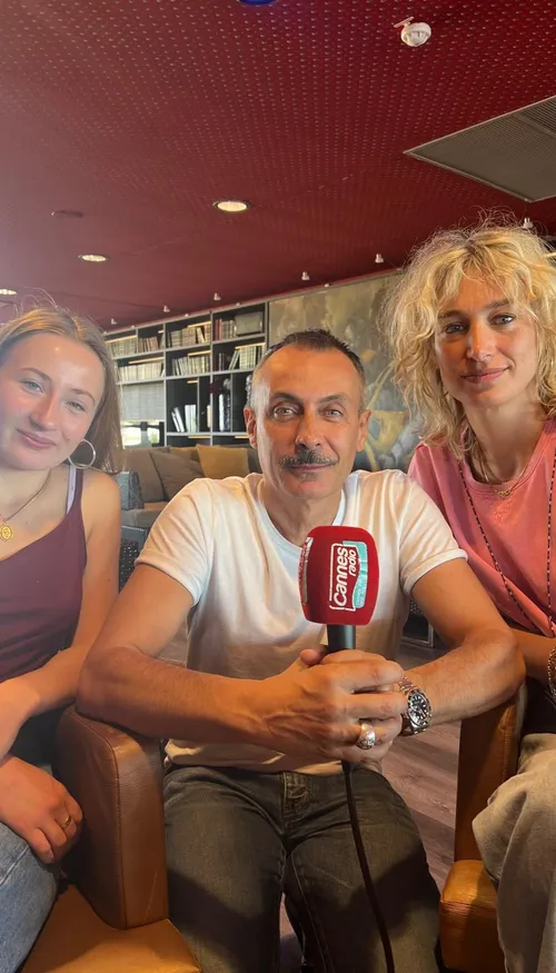 LES INVITES DE CANNES RADIO : LES COMEDIENS DE "KILLER JOE" A...