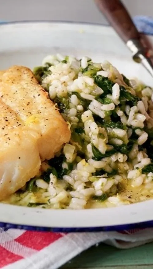 Filet de poisson à la poêle et son risotto aux épinards
