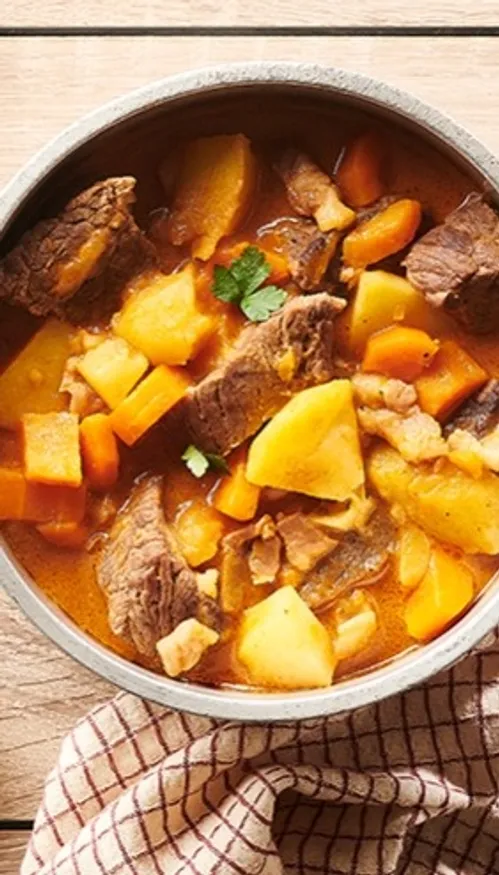 Goulash de bœuf à la hongroise