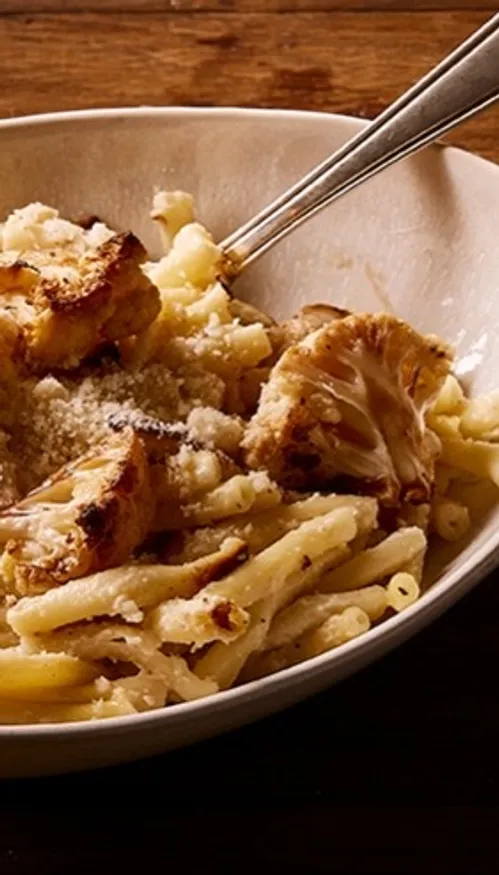 Pâtes à la crème de chou-fleur et lardons