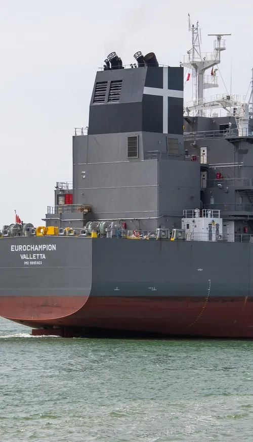 Tensions au Moyen-Orient : menace sur le détroit d’Ormuz et flambée...