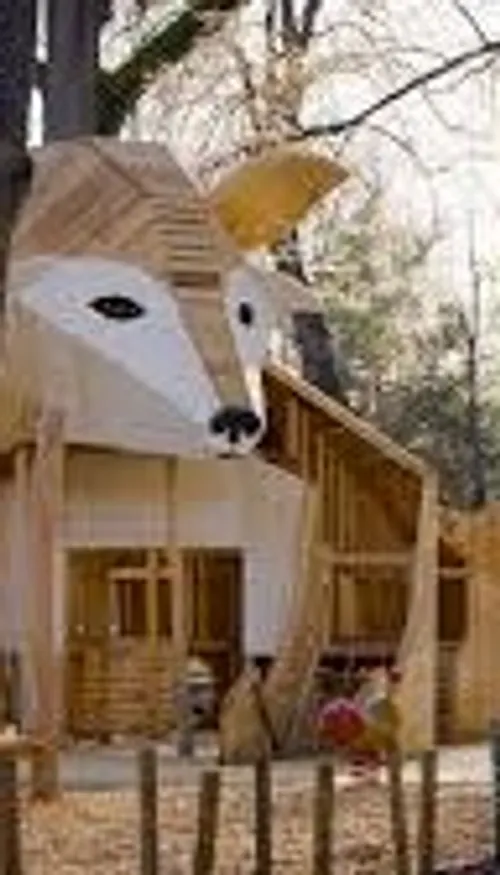 Colmar inaugure une nouvelle aire de jeux au parc du Champ-de-Mars,...