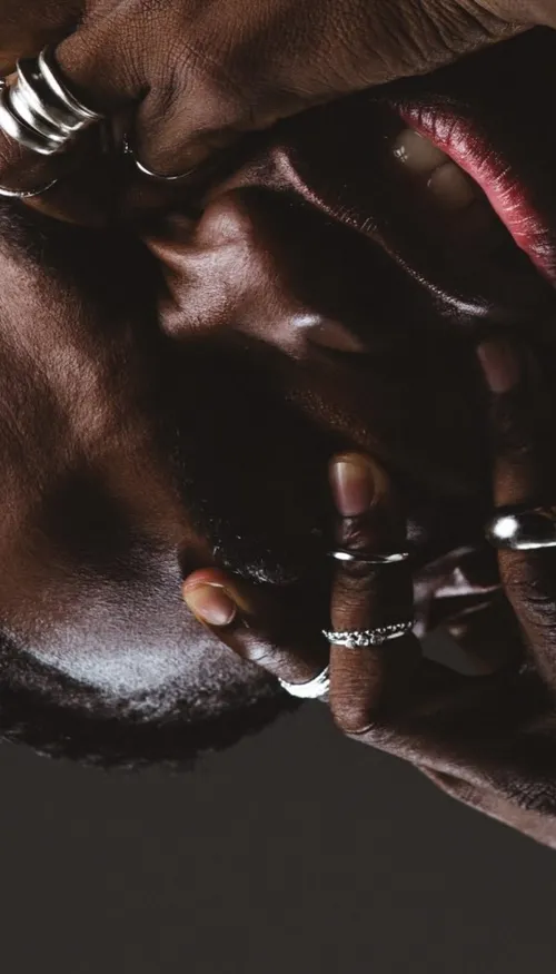 Après la Star Ac’, Frank Lenar dévoile « Un garçon un peu dérangé »...