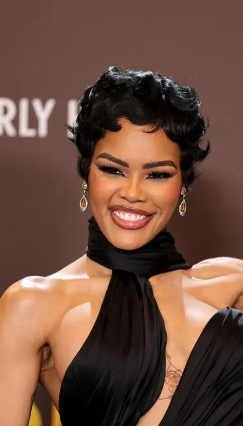 Teyana Taylor et Wale sur le remix sensuel de “Bed of Roses”