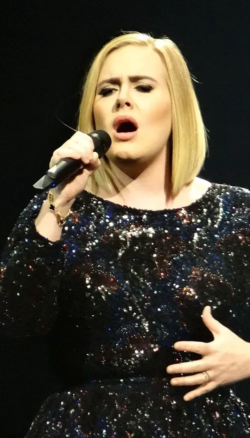 Adèle bientôt au cinéma au côté d’un casting en or