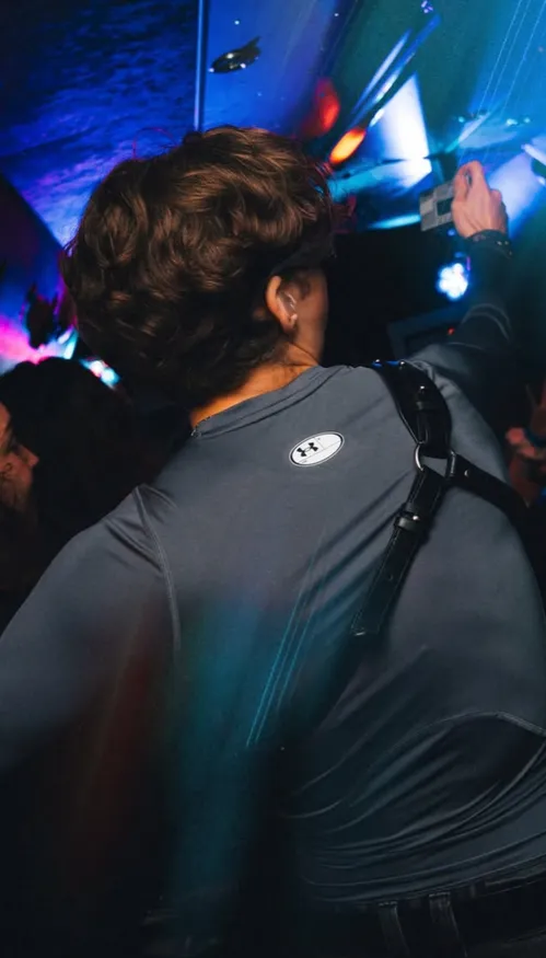 Un Techno Bus pour faire la fête dans Paris !