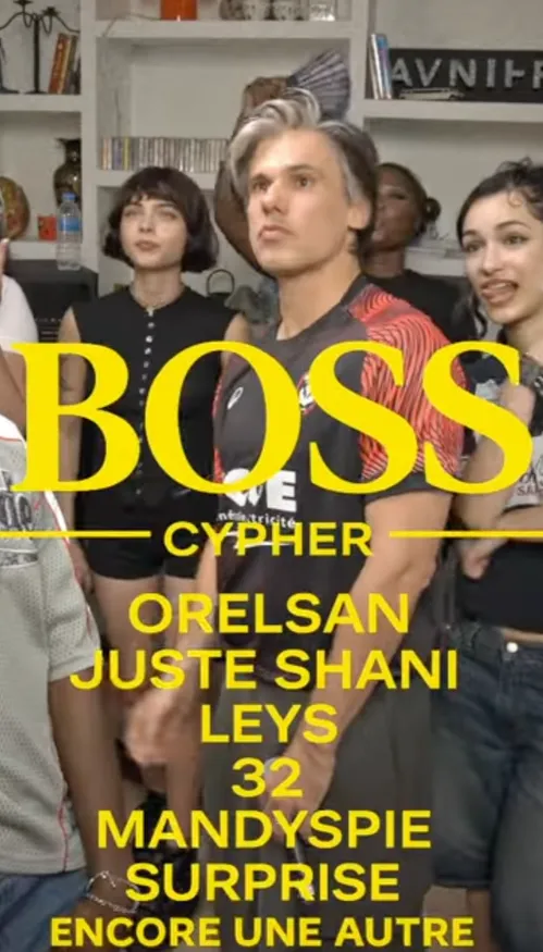 Orelsan réunit la nouvelle génération féminine dans son "Boss Cypher"
